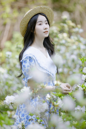 享受颜射吞精的结果