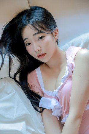 瓦妮莎和马龙什么关系