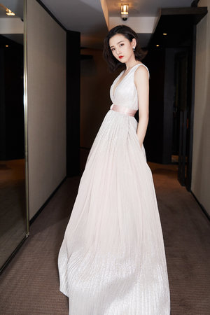 欧美一卡2卡3卡4卡国色天香