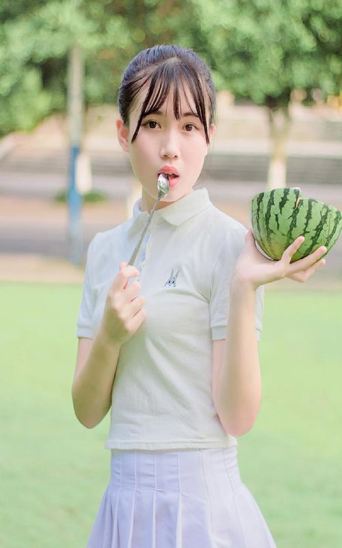 厨房调教胡萝卜黄瓜hh