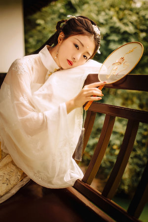 漂亮人妻洗澡被公强日日躁