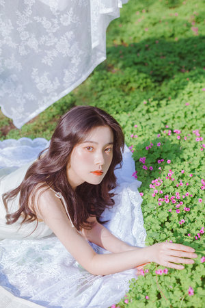 豪乳细腰女上位极速抽插